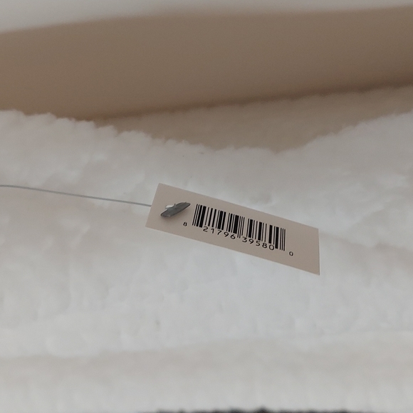 ***SOLD***Time&Tru Fleece Vest, white in Size XL - Picture 4 of 8